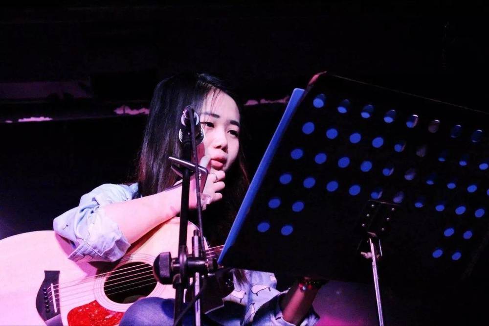 最美不过是朝晖吉他谱_G调版